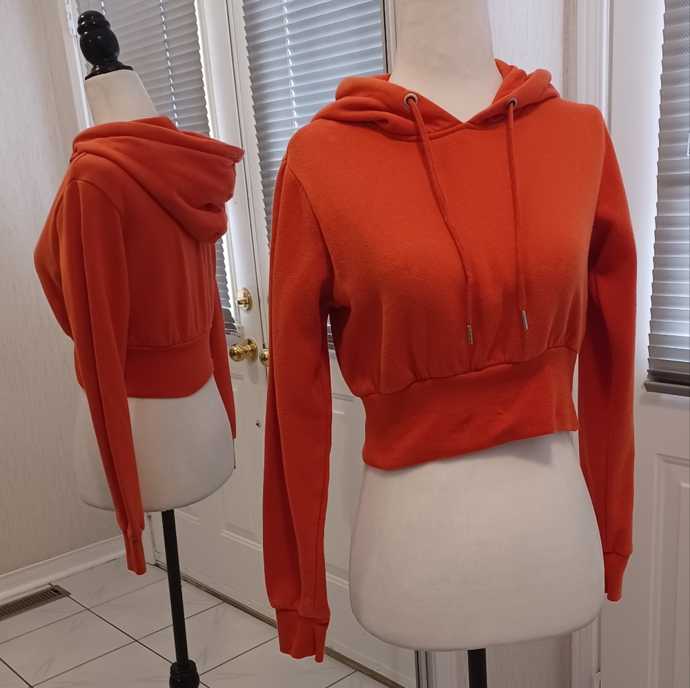 4/$60 Orange Cropped Hoodie - Size XS